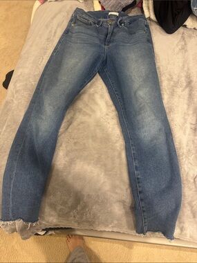 Good American Straight-Leg Mid Blue Jeans